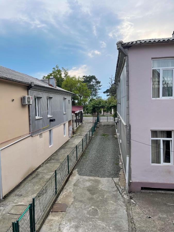 Guesthouse On Agmashenebeli 328 Kobuleti Exterior photo
